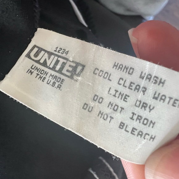 Miraclesuit Black & White Stripe One-Piece Swimsuit Size 16 – Shaping Low Back - Picture 6 of 6